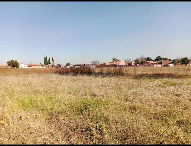 LAND FOR SALE IN DAWN PARK